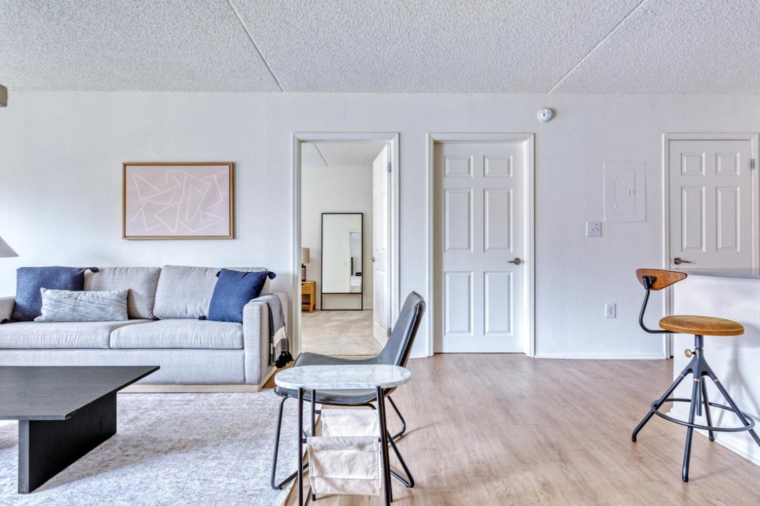 Jersey 2br W Wd Gym Elevator Nr Path Nyc-673 * New York