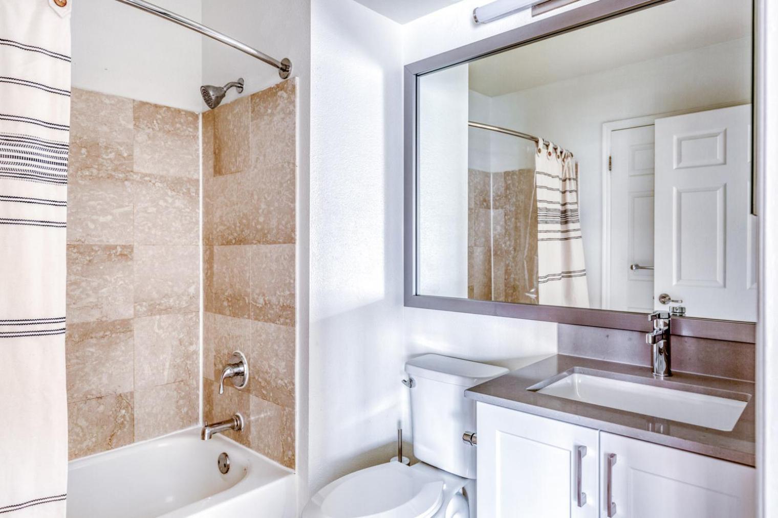 Jersey 2br W Wd Gym Elevator Nr Path Nyc-673 Apartment New York