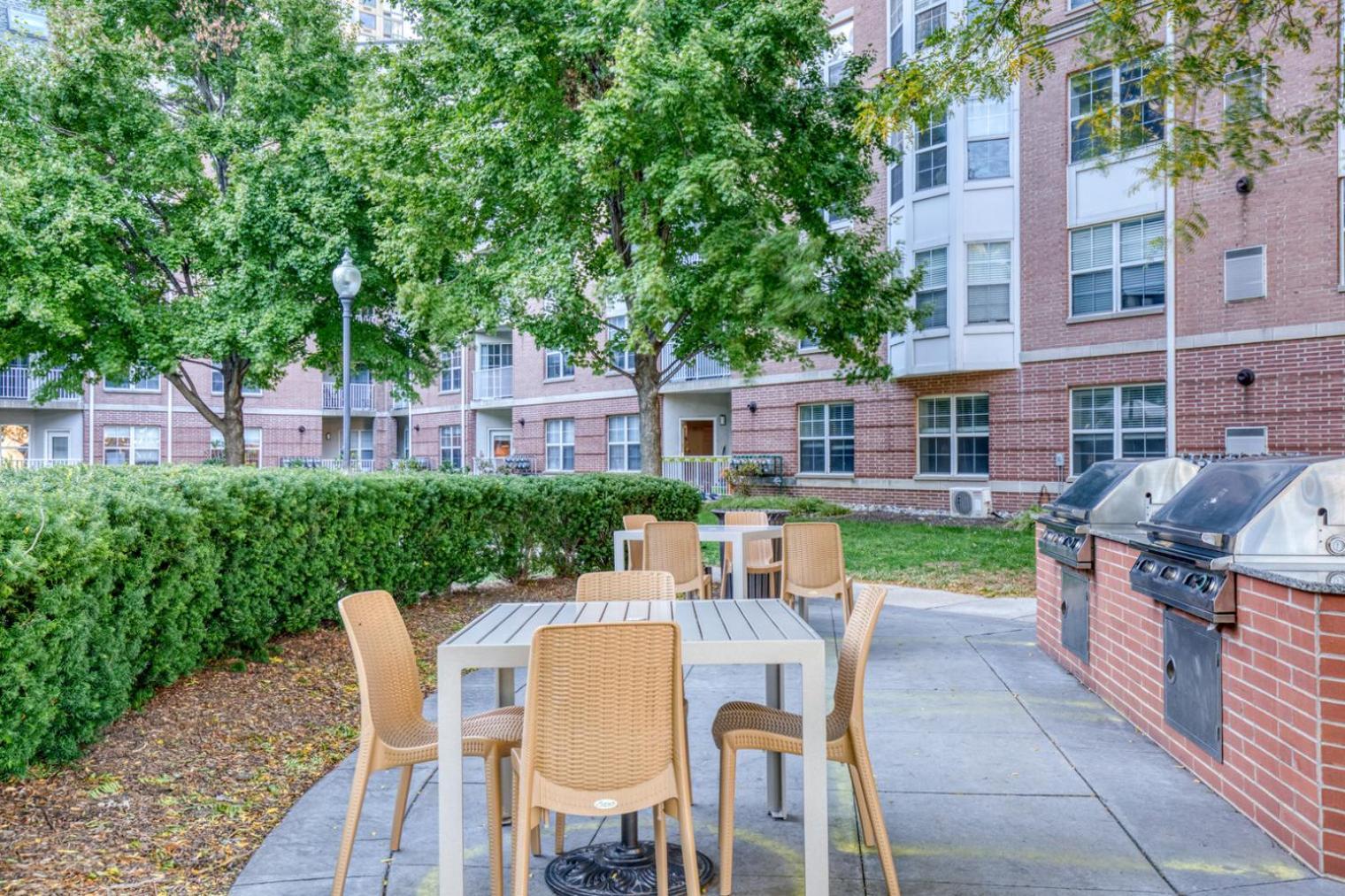 Jersey 2br W Wd Gym Elevator Nr Path Nyc-673 * New York